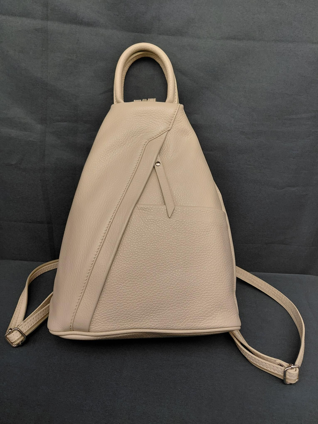 Sac a dos en cuir couleur blanc 