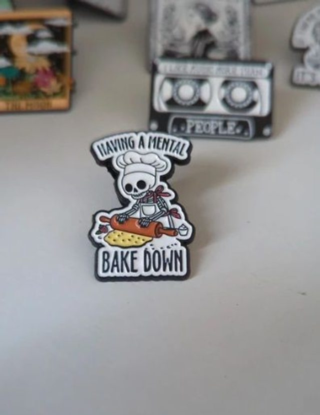 Pin's having a mental bake down