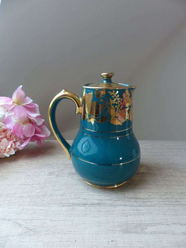 Ancienne Cafetière Sadler en Céramique Verte à Motifs Dorés – Rare Modèle Anglais des Années 1950 – Objet Vintage de Collection