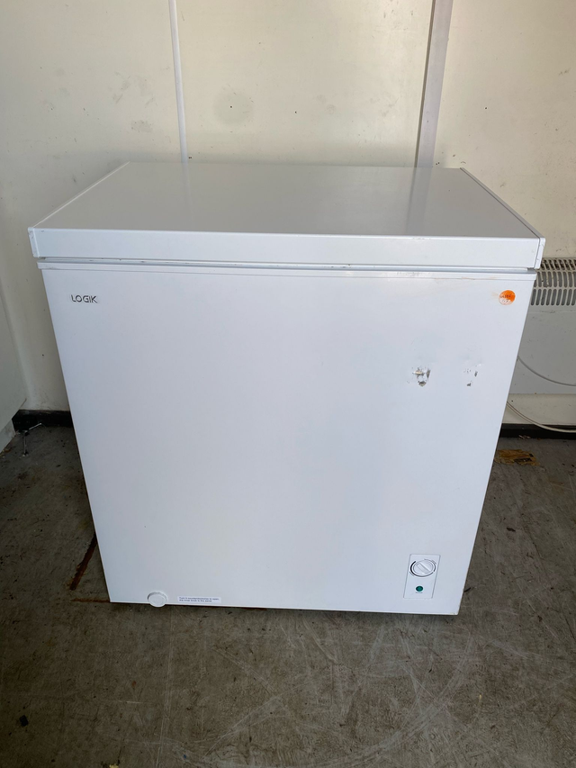 Logic Chest Freezer #U1196