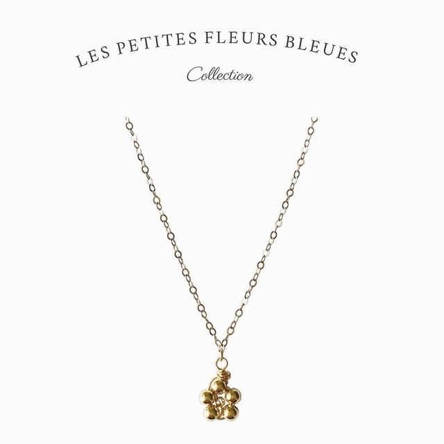 Collier en gold filled – Les petites fleurs bleues 