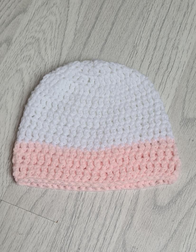 Crochet Baby Beanie Hat White Pink 3-6m