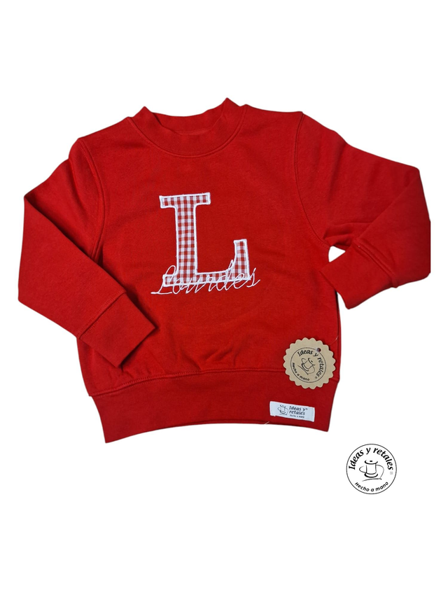 Sudaderas bordadas con aplique de tela y nombre bordado