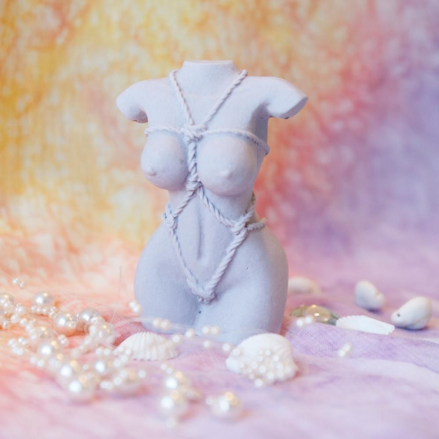 Callypso ❧ Dark Lilac