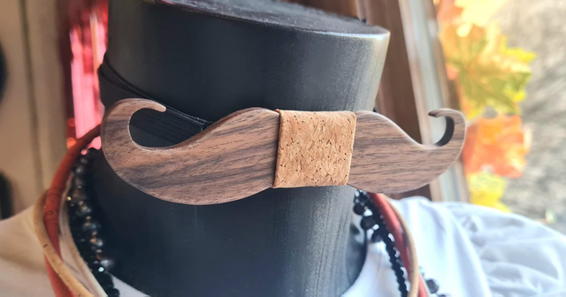 Noeud papillon en bois et liège naturel réglable 