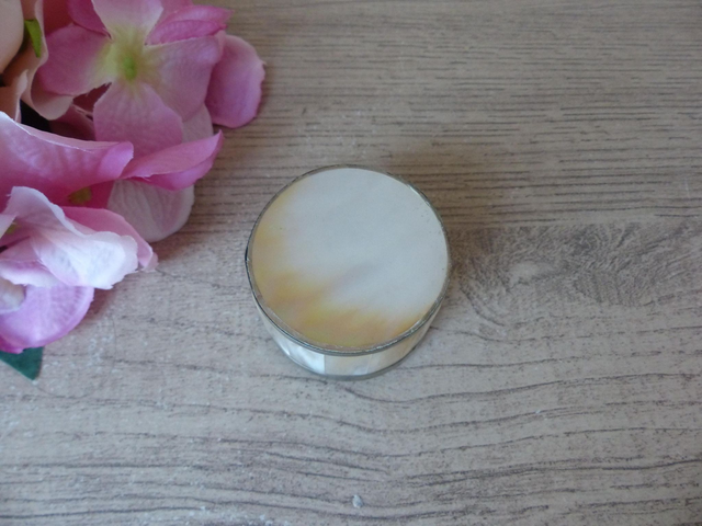 Boite à bijoux ronde en nacre métal couleur argent, pilulier coquillage, boite à bijoux vintage, boite à bagues alliances, tabatière, cadeau