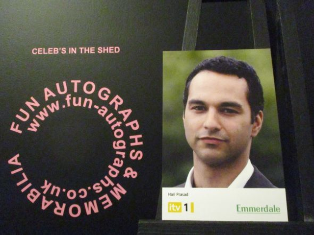 John Nayagam (Hari Prasad) Original Emmerdale Yellow &amp; White Itv1 Logo Cast Card