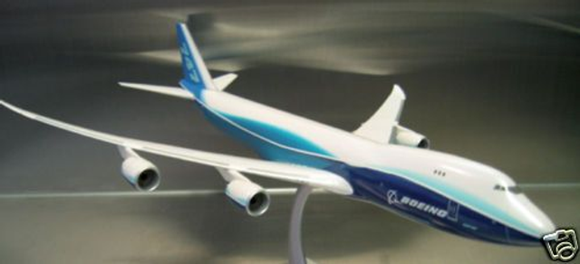 B747-8F Werksbemalung, Hogan!,1:200