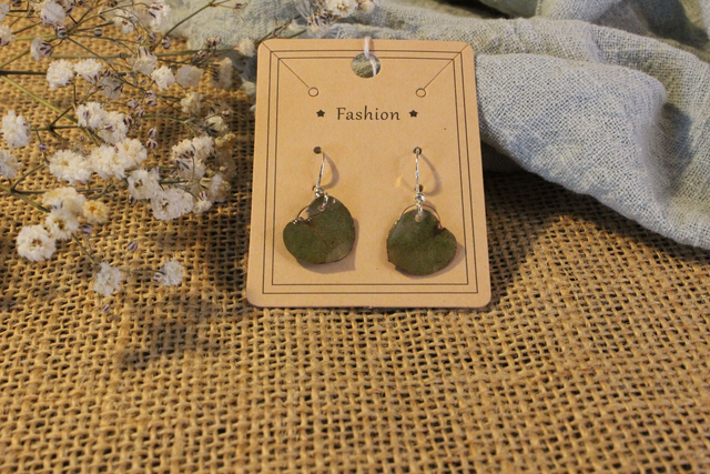 Boucles d'oreilles cœur d'eucalyptus - Couleur Argent