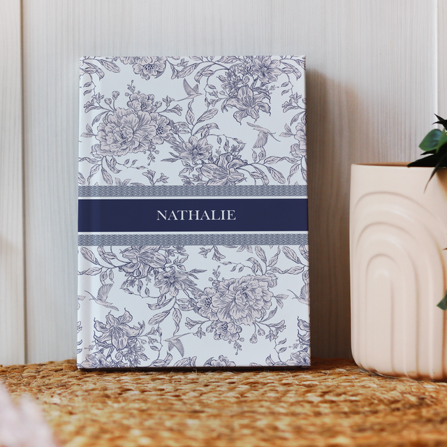 Carnet personnalisé joli motif fleurs et oiseaux toile de jouy