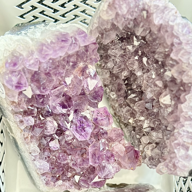1.730kg beautiful druzy amethyst x4
