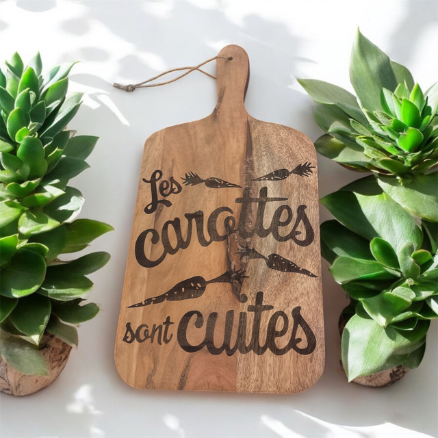 Planche a découper en bois d’acacia 28x14 cm   