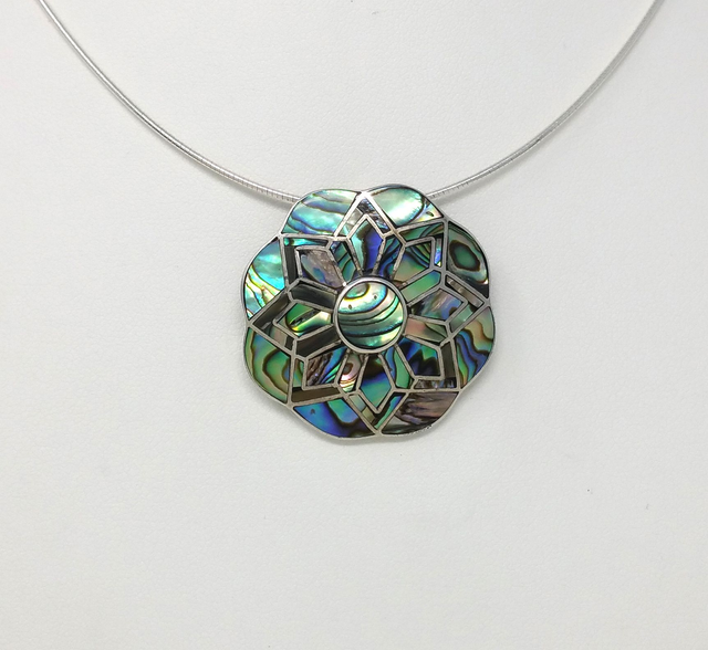 PENDENTIF FLEUR ORNE DE NACRE ABALONE EN MOSAIQUE ETOILEE ARGENT MASSIF - VENDU SANS CHAINE - 4852