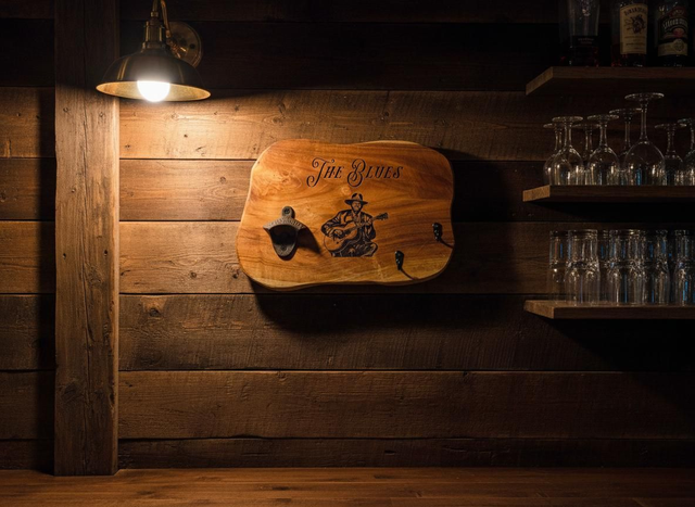 Wall Mounted Bottle Opener - π πΉπ²π³π πΆπ» πππΌπ°πΈ