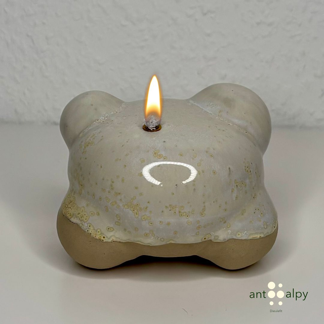 "Molecular" Oil Lamp