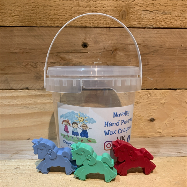 Unicorn Wax Crayon Bucket 