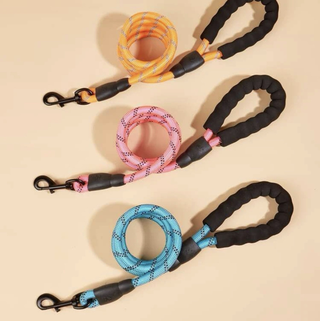 Reflectivity pet leashes 