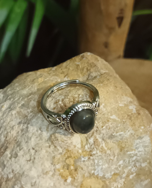Bague ajustable en labradorite et laiton rhodié
