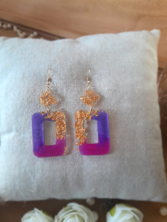 ✨JULIA ✨ Boucles d'oreilles en résine - Rose violet doré
