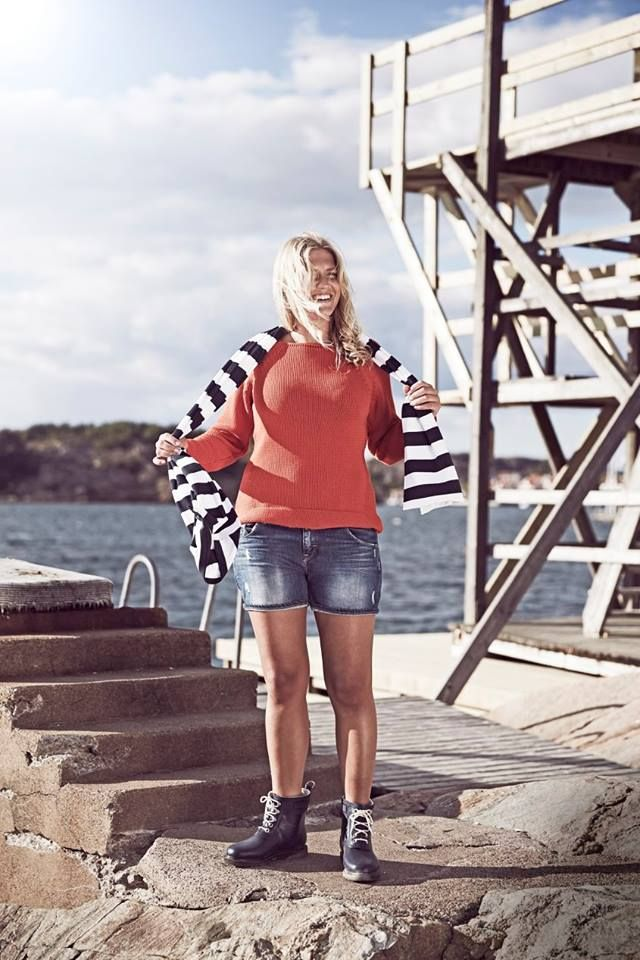 Holebrook Sweden iso raidallinen huivi - raidoitus tummansininen-valkoinen