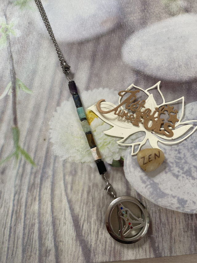 Bijoux de voiture aromathérapie "Yoga 7 chakras"