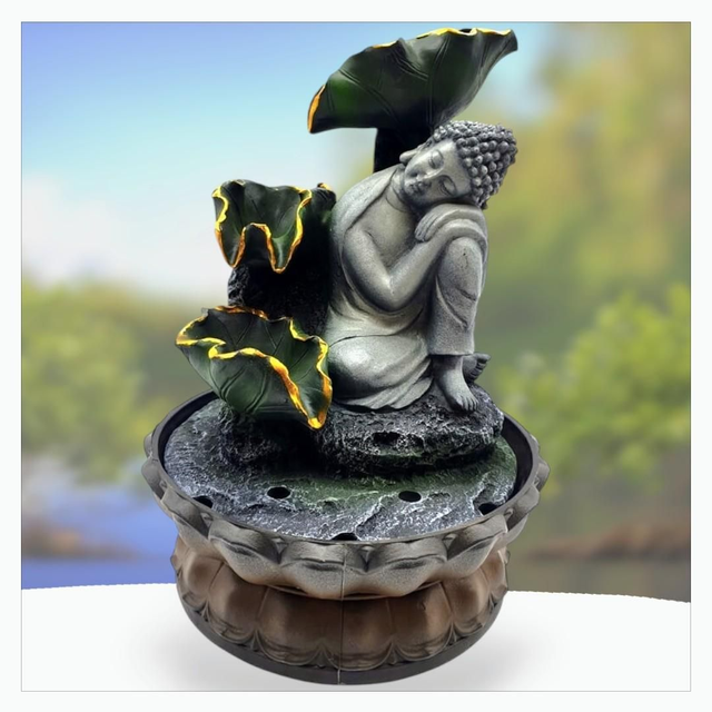 "Bouddha couché sur genou" - Fontaine en résine 28 cm