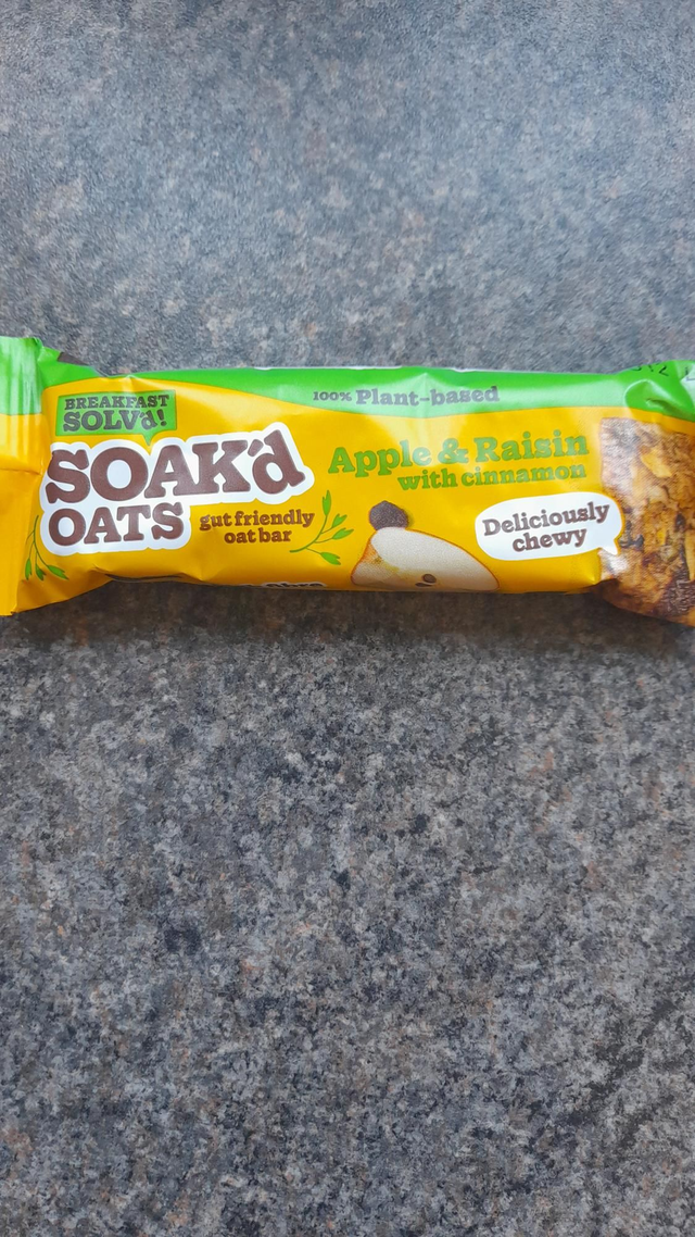 Soaked Oats Apple &amp; Raisin 42g bar 