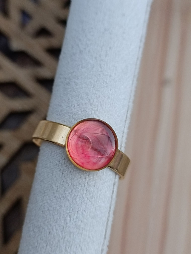 Bague fine réglable 8 mm - Or - Résine Rose