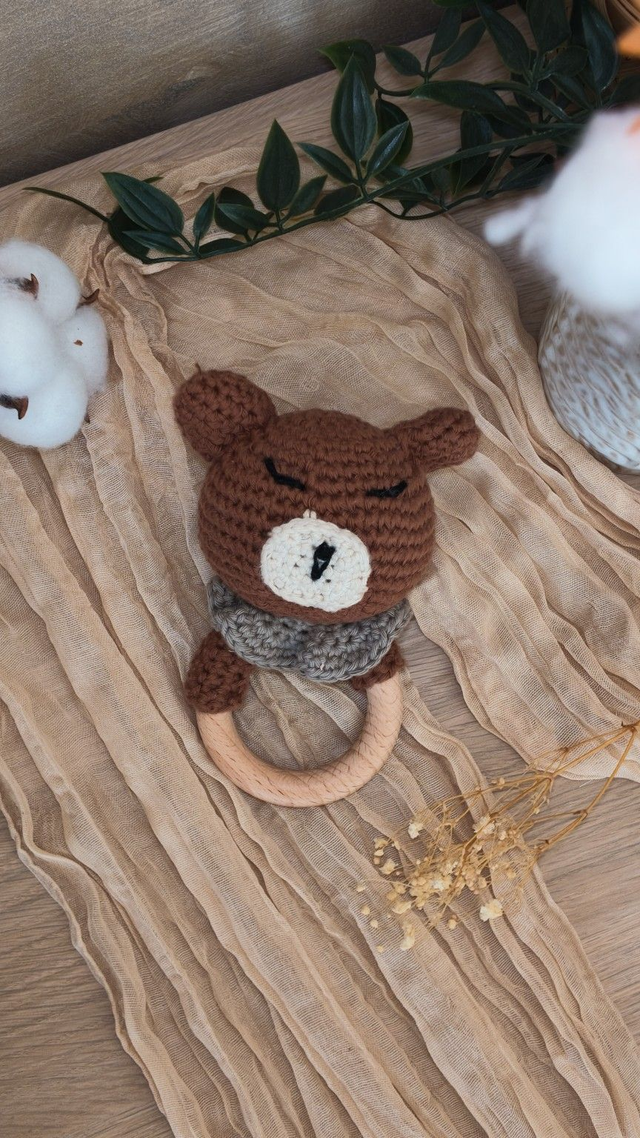 Le Petit Compagnon – Hochet crochet et bois