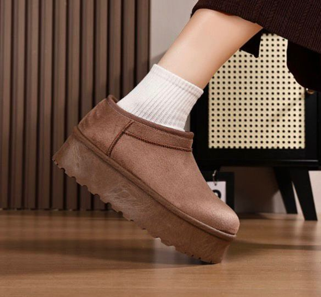 UGGIES LAAG MODEL CHOCO