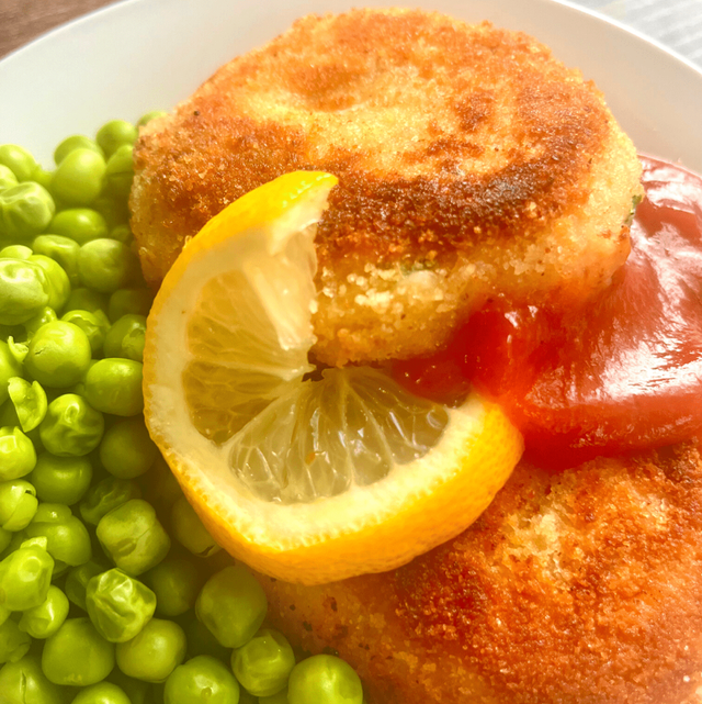 Kids Fish Cake Meal