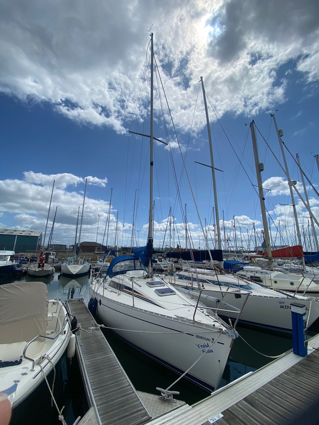 Beneteau First 285