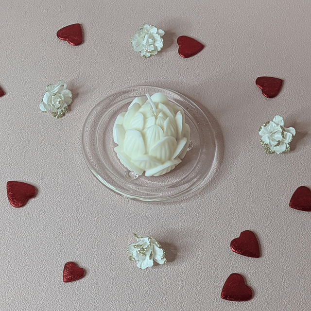 🕯️ Bougie moulée Lotus 60g – Musc Blanc