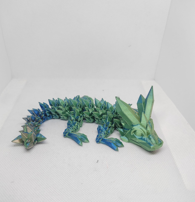 Bébé dragon cristal 