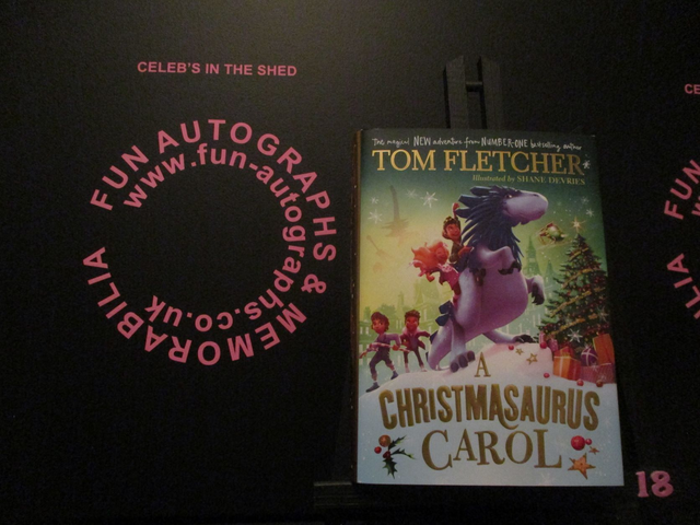 Tom Fletcher 'A Christmasaurus Carol' Authentic Autographed Hardback Book (18)