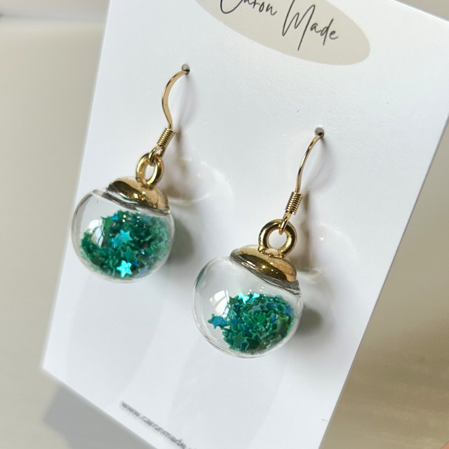 Christmas bauble earrings - Green