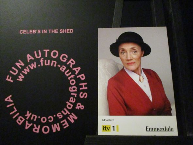 Shirley Stelfox (Edna Birch) Original Emmerdale Yellow &amp; Black Itv1 Logo Cast Card