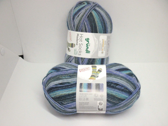 Pelote de fil à tricoter &quot;chaussettes&quot;  