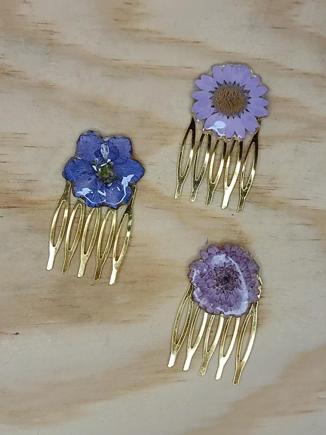Broche Cheveux Fleur séchée 