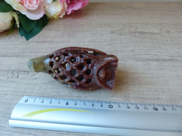 Figurine Maman Pingouine en Pierre Sculpté à la Main, Pingouin Undercut en Pierre, Sculpture Figurine Pingouin et son Bébé Artisanat d'Art