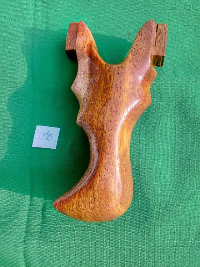 11-18 Lance Pierre Compétition artisanal - (2 bandes)