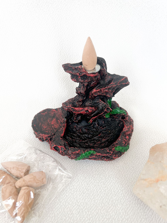 Incensário Cascata Montanha