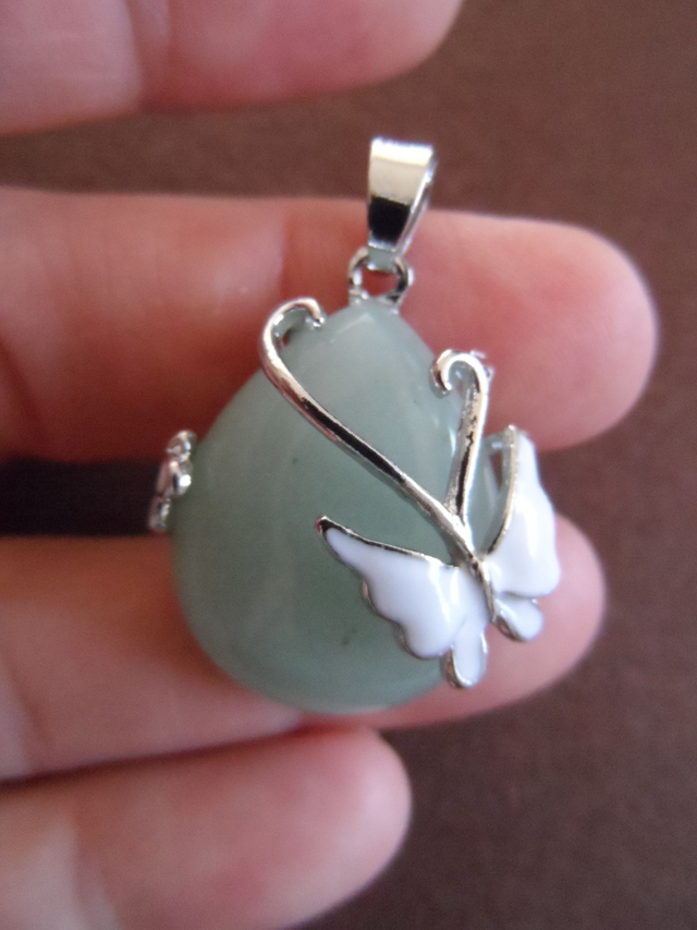 Pendentif Papillon en Aventurine verte