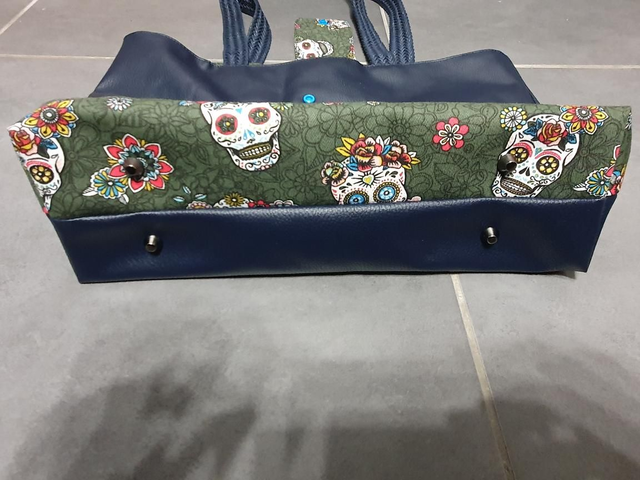 Sac à main simili cuir bleu et tissu kaki