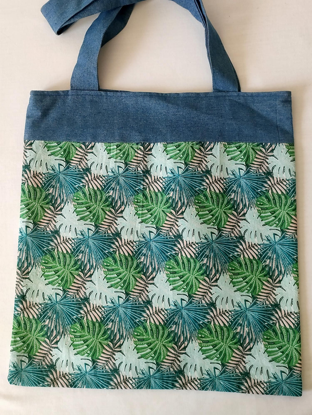 Tote bag