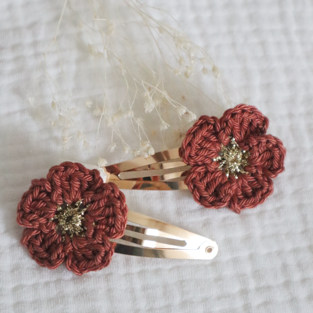 Barrettes fleurs jumelles terracotta 