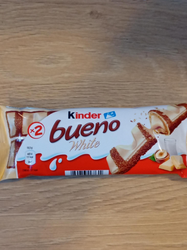 KINDER BUENO BLANCO 