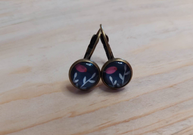 Boucles d'oreille Cabochon Dormeuse Feuillage papillon
