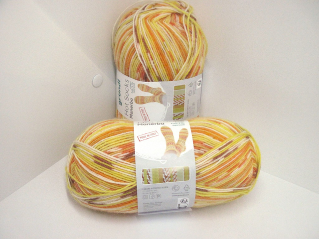 Pelote de fil à tricoter &quot;chaussettes&quot;  