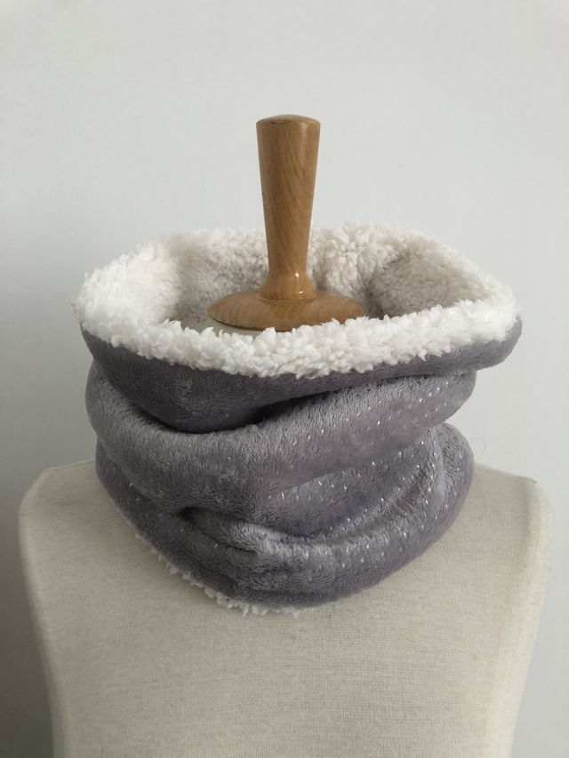 Snood gris paillettes doublé sherpa